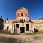 Калининградец пытается восстановить усадьбу Парненен